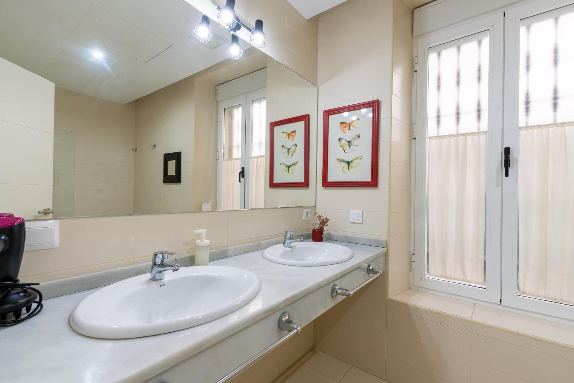 Veoapartment Alhondiga Bajo Севилья Экстерьер фото